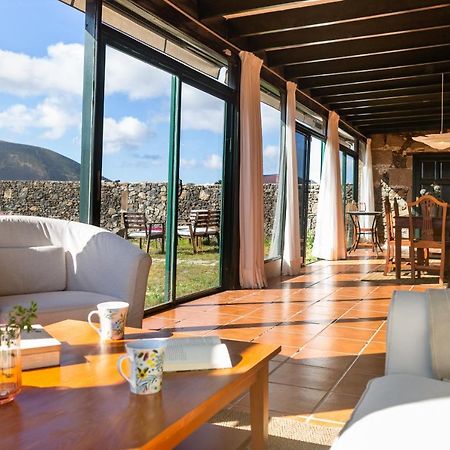 Casa "Entre Vinedos" En Masdache Villa Tías Exterior foto
