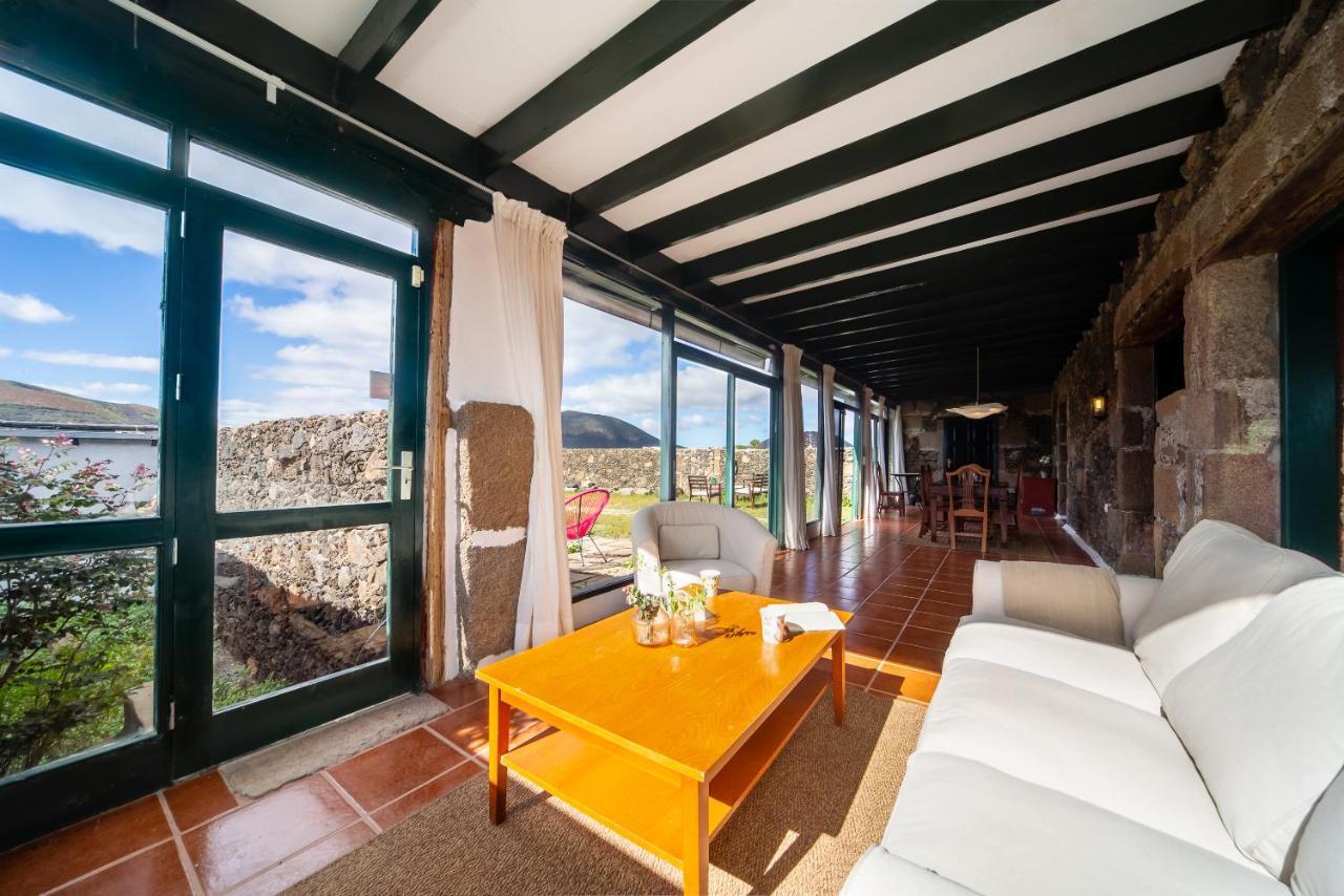 Casa "Entre Vinedos" En Masdache Villa Tías Exterior foto