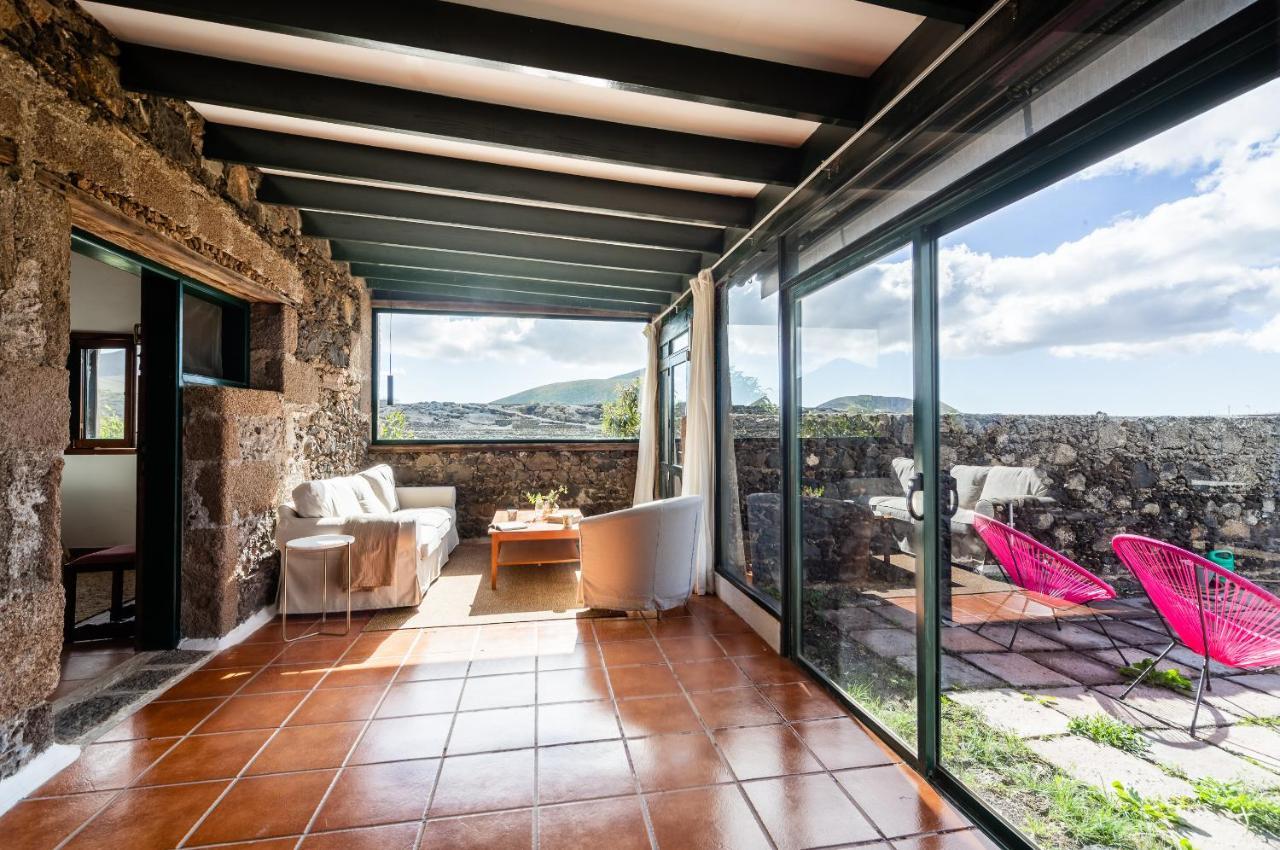 Casa "Entre Vinedos" En Masdache Villa Tías Exterior foto